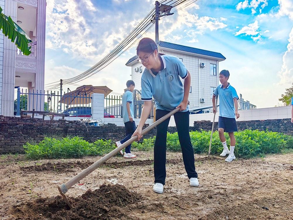 辽源青少年叛逆管教学校怎么联系？专业机构选择指南